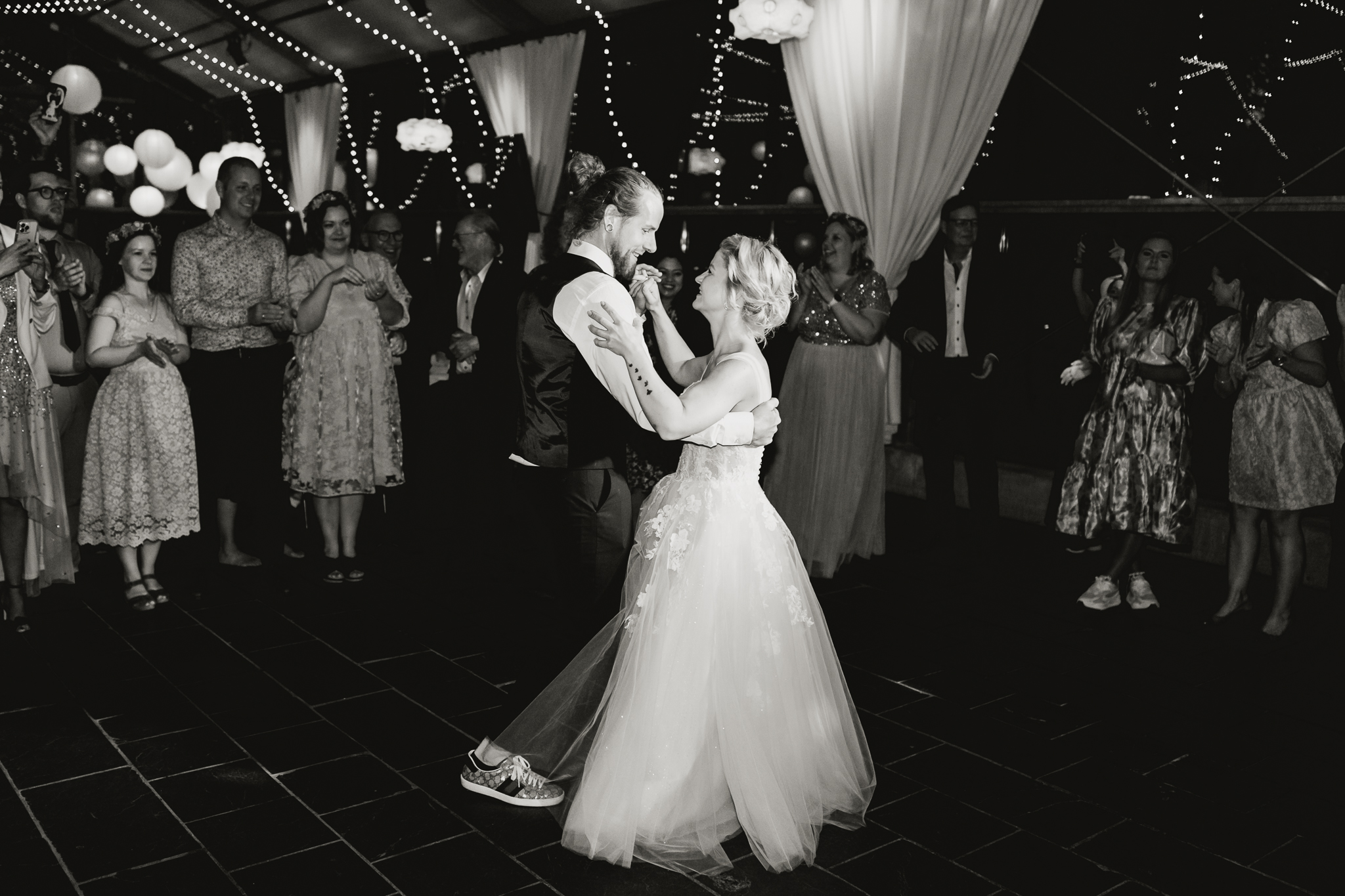 Bridal couple dance their first dance in Park13 The danish Japanese garden